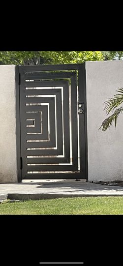 Door Gate
