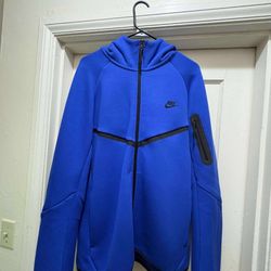 Men’s Nike Tech Size Large