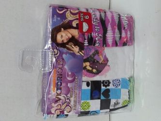brand new Nickelodeon victorious little girls underwear 3 pair