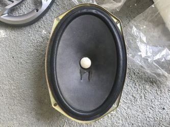 Pioneer 6” x 9” speakers