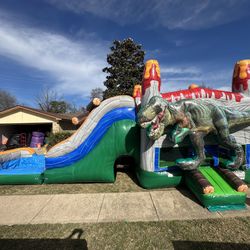 Brincolin Castillo Dinosaurio 