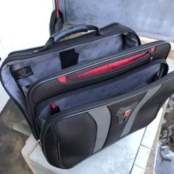 Wenger Wheeled Laptop Bag Black, 15.6-inch