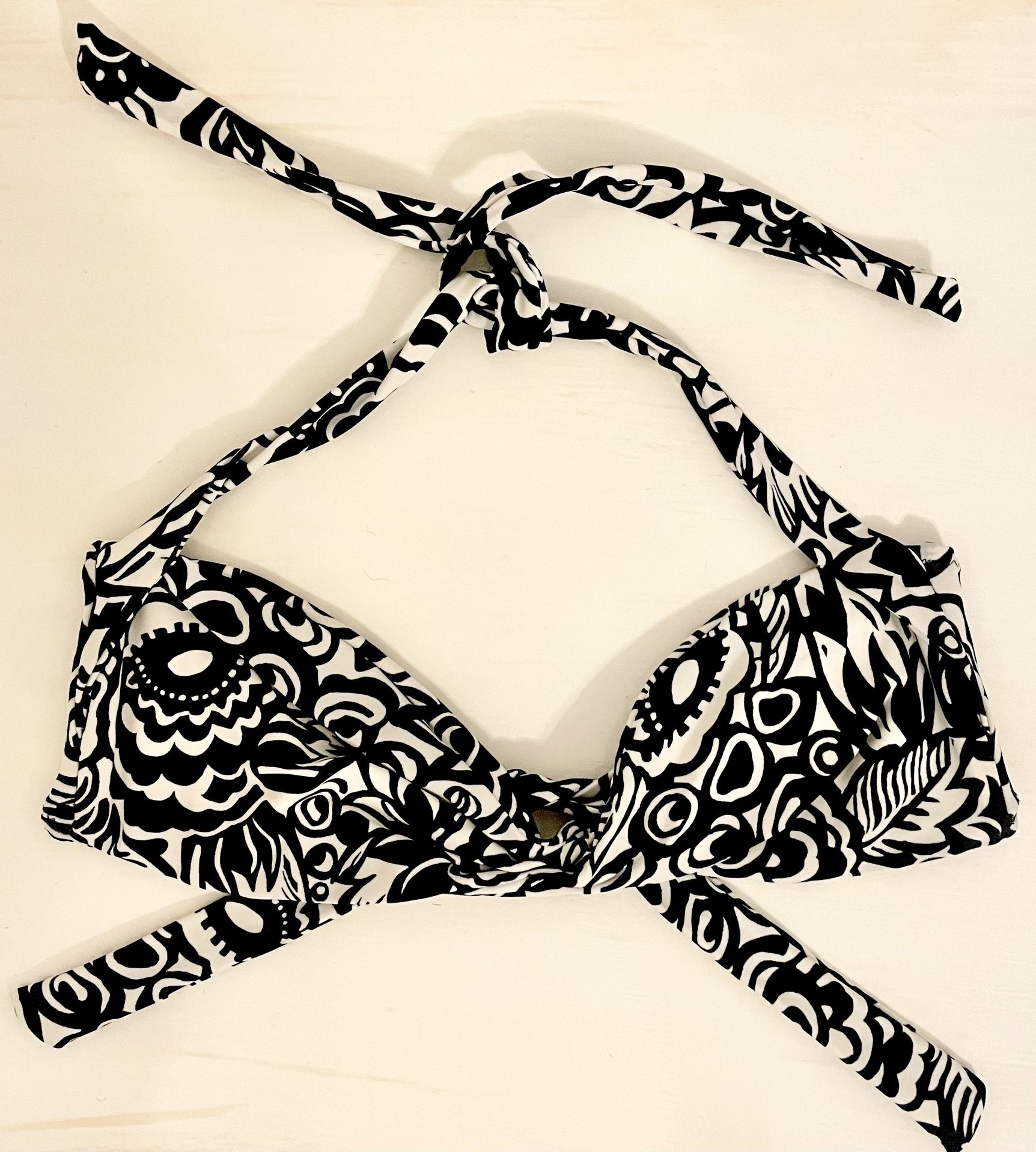 American Eagle Outfitters black and white Bandeau bathing suit bikini top