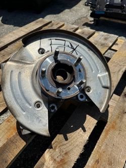 16-20 Jaguar X260 XE Rear Left Driver Side Spindle Knuckle Hub Shield OEM