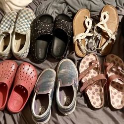 Size 1&2 Little Girls Shoes 