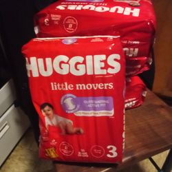 110 Ct. Huggies Little Movers Size 3