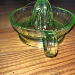 VINTAGE Citrus Reamer Uranium Glass 