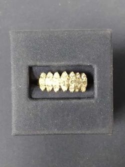 Women's Ring - Yellow Gold 10k (.417) 3.3 grams Size 7