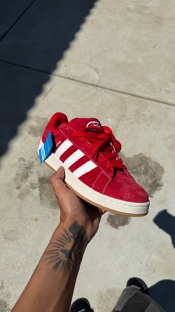 Adidas campus