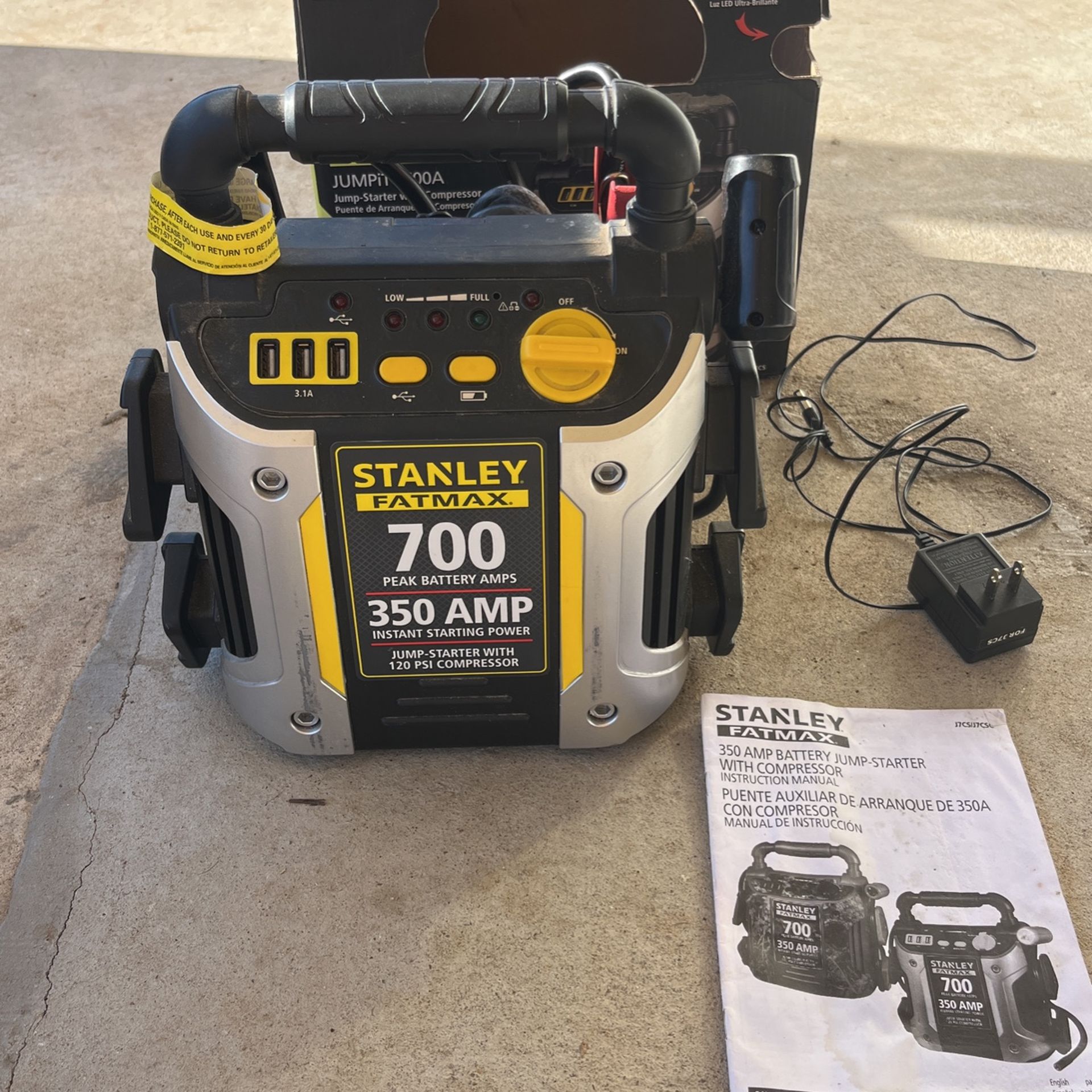 Stanley Fatmax 700 Jump Starter with Compressor for Sale in Poway, CA