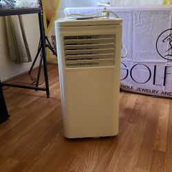 PORTABLE A/C Like New 