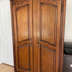 Antic Piece of Furniture For TV or?