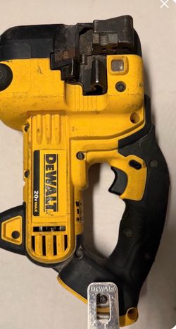 Dewalt threader