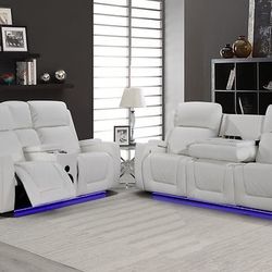 2 PC SOFA AND LOVESEAT NEW IN BOX