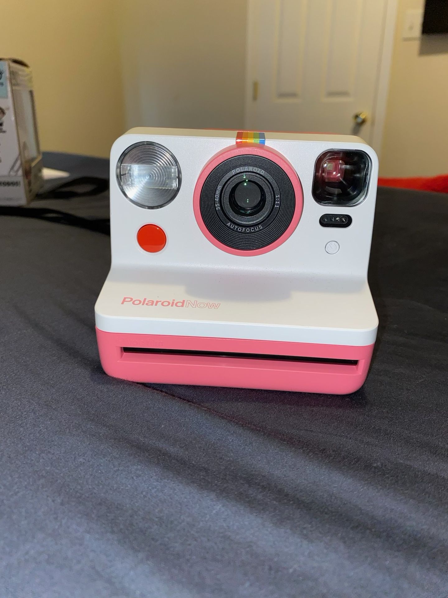 Polaroid Now - 9056 - Pink