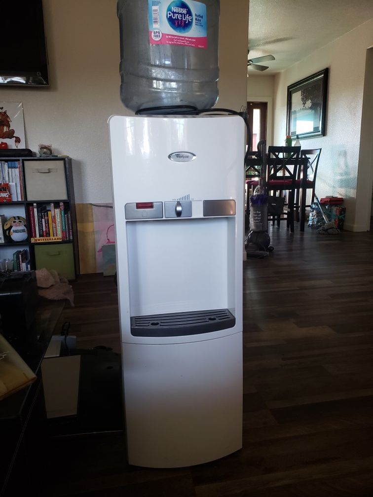 Water cooler with working Hot and Cold water