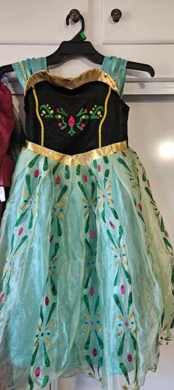 Little girl size 5 princess dress