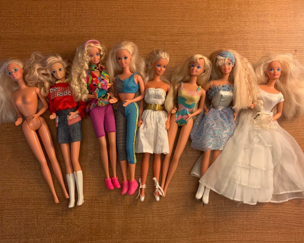 Vintage Barbie 1966 dolls