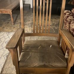Antique Rocking Chair 