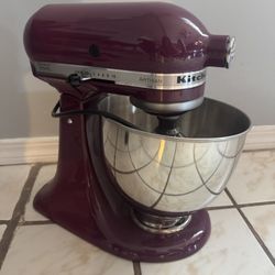 Kitchen Aid Artisan Series 5 Quart Tilt-Head Stand Mixer