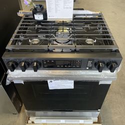 Samsung Bespoke 30” Gas Range 