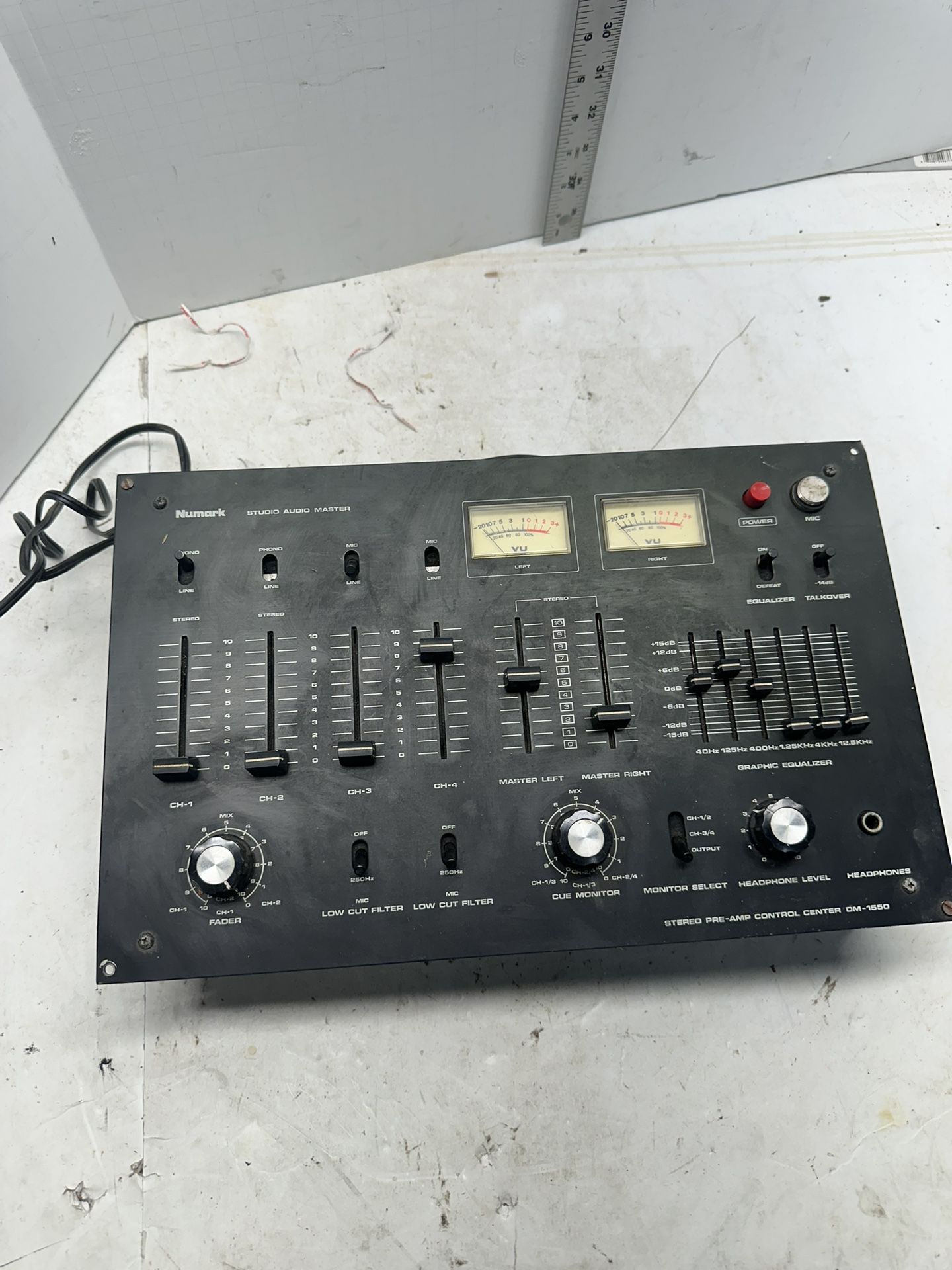 Vintage NUMARK DM-1550 Studio Mixer *Tested*