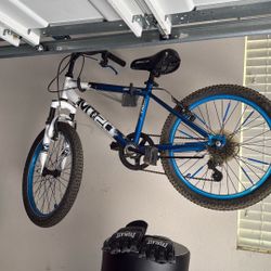 Kids Bike + Free Helmet