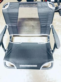 Stadium chair