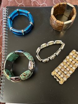 Bracelet Lot