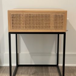 End Table / Side Table