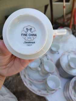 'M' Savannah Fine China Platinum