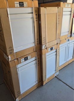 New Kitchen Cabinets
