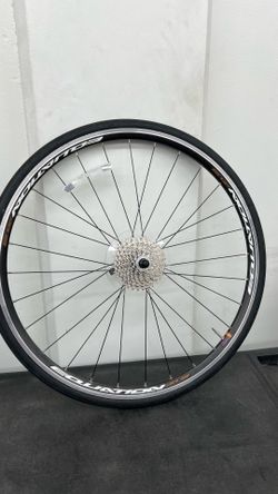 Road bicycle Equation wheel, Kenda & gears