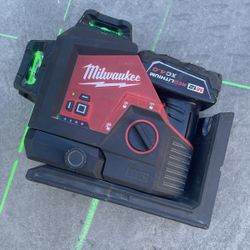 Milwaukee M12 12-Volt Lithium-Ion Cordless Green 360 Degree 250 ft. 3-Plane Line Laser Level w/ 1x 3.0 Ah Battery  $349