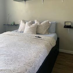 Queen size Mattress And Bedframe With 4 Drawers  (Pick Up ASAP)