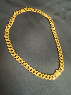 18k gold Cartier necklace