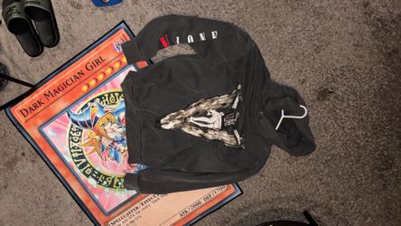 Vlone L
