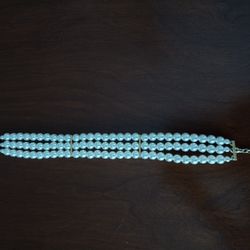 Vintage Chocker Pearl Like Necklace