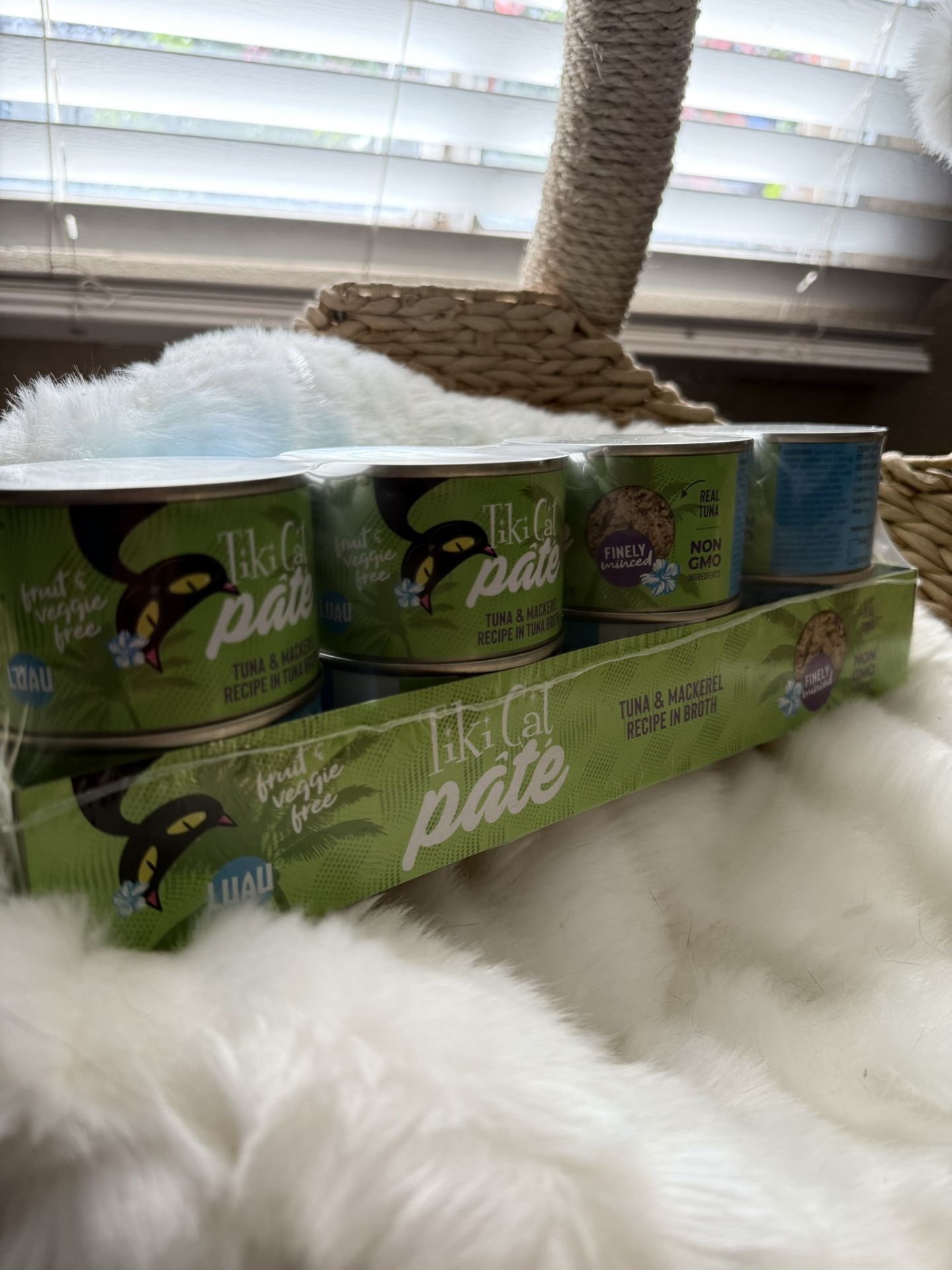 TIKICAT CANNED CAT FOOD 5.5OZ TUNA AND MACKEREL IN BROTH