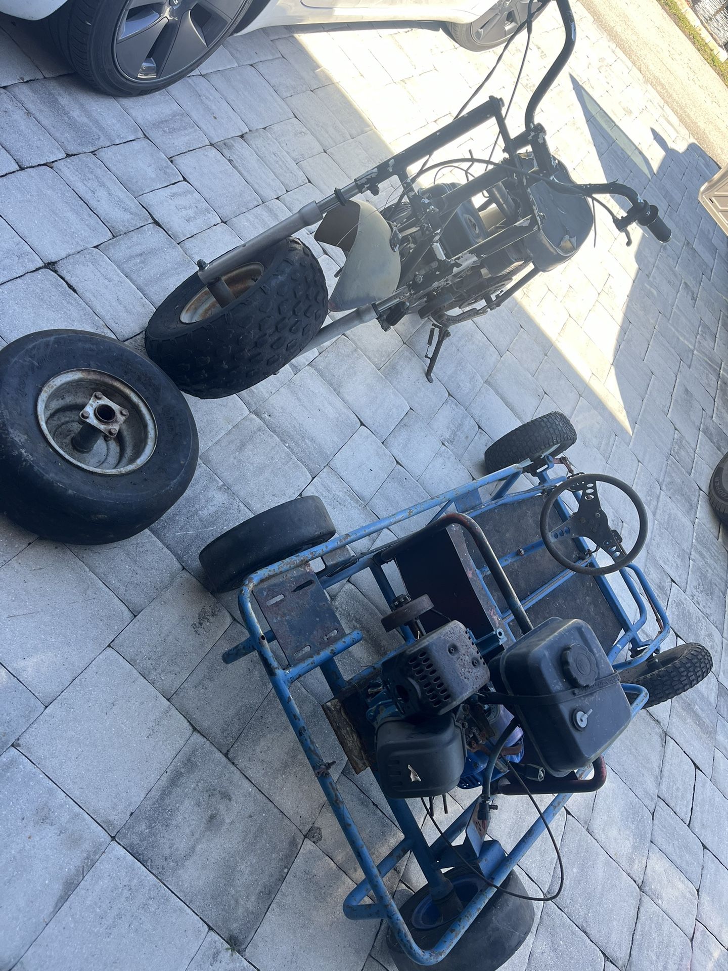 Go-kart + Motorcycle + all Parts - not running