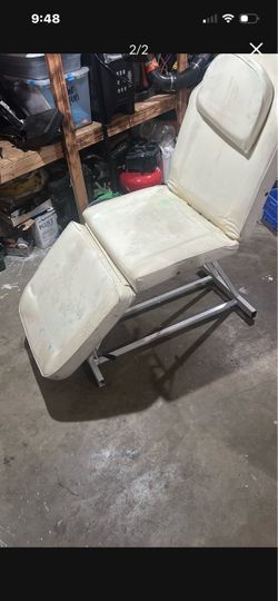 Tattoo Massage Chair