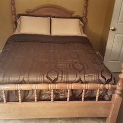Full Size Bedroom Set In Natural