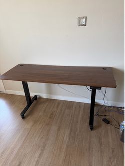 Desk Standing Office Computer (5ft x 2ft)