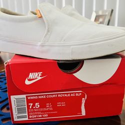 Women’s Nike Court Royale White AC SLP Size 7.5