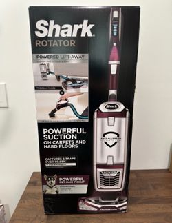 Shark Rotator Powered Lift-Away TruePet Upright Vacuum