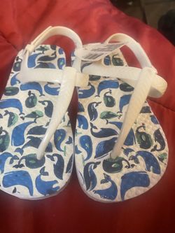 $1.50 NWT Kids Toddler Sandles Sz Lg9/10