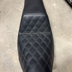 saddle men step up seat