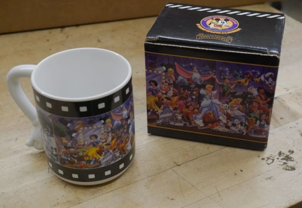 1998 Official Disneyana Convention WDW 75 Years of Love & Laughter Exclusive Mug