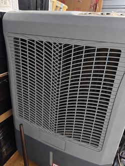 Hessaire MC37M 3,100 CFM 3-Speed Portable Evaporative Cooler