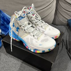 Curry 2 Retro Size 10